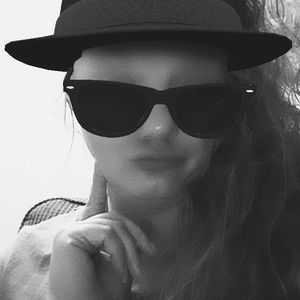 Meet your Posher, Annmarie